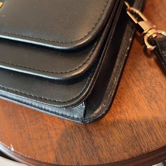 Buxton  Crossbody bag/wallet / 2 ID holders  8 card slots  soft leather Black - Picture 12 of 17